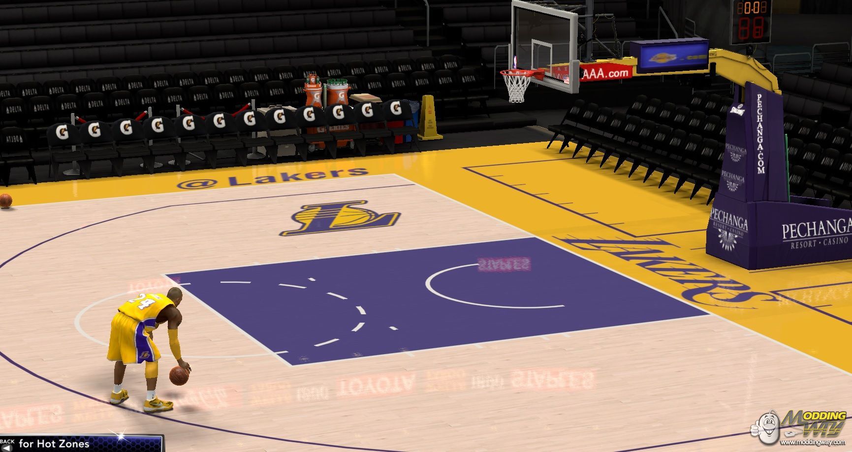 lakers court real dornas and made the arena darker NBA 2K14