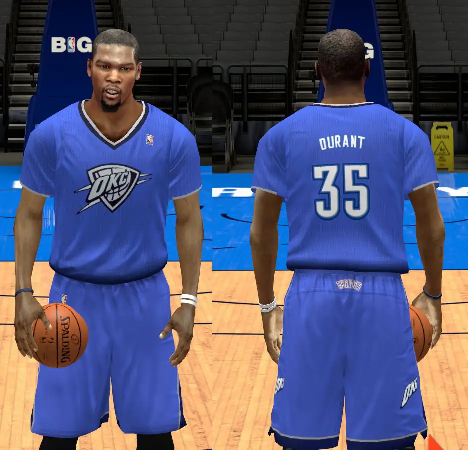 Latest NBA 2K14 Update Includes Addition of 10 Christmas Jerseys